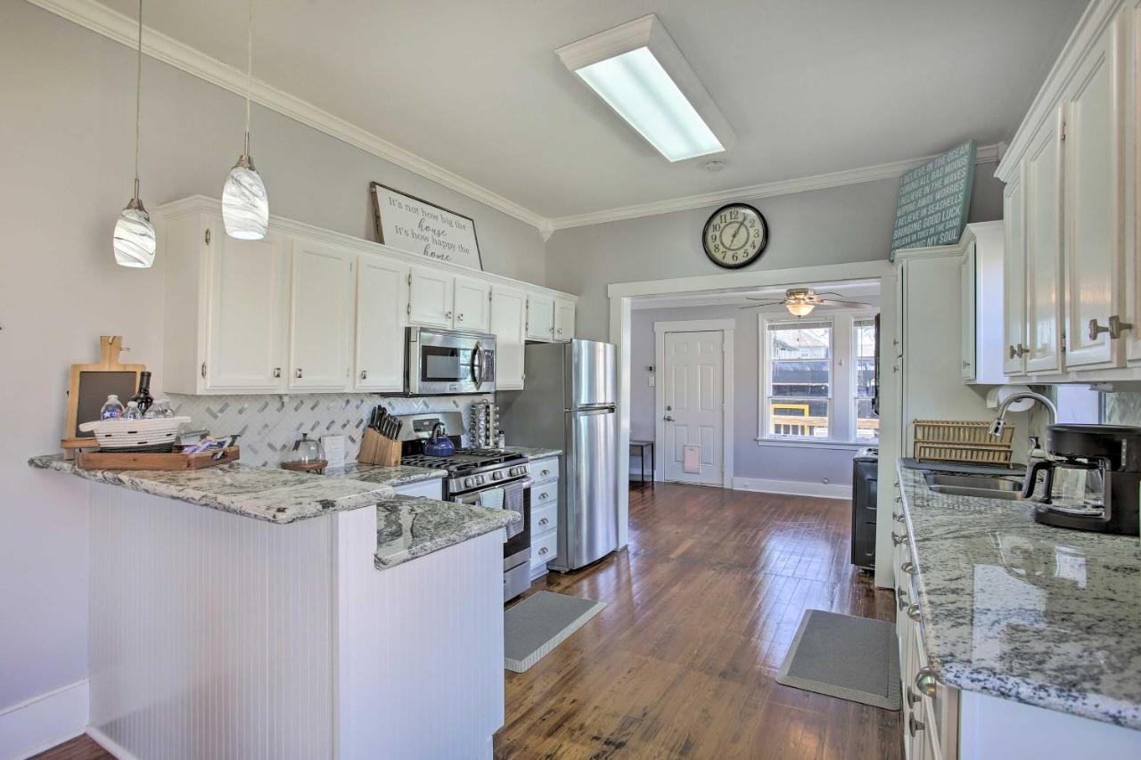Cozy Near Seawall And Pier Holiday home